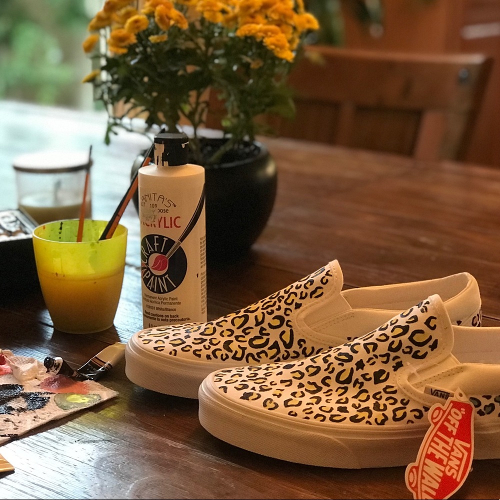 🎨Custom Handmade Colorful Cheetah Vans🎨 - Picture 2 of 6